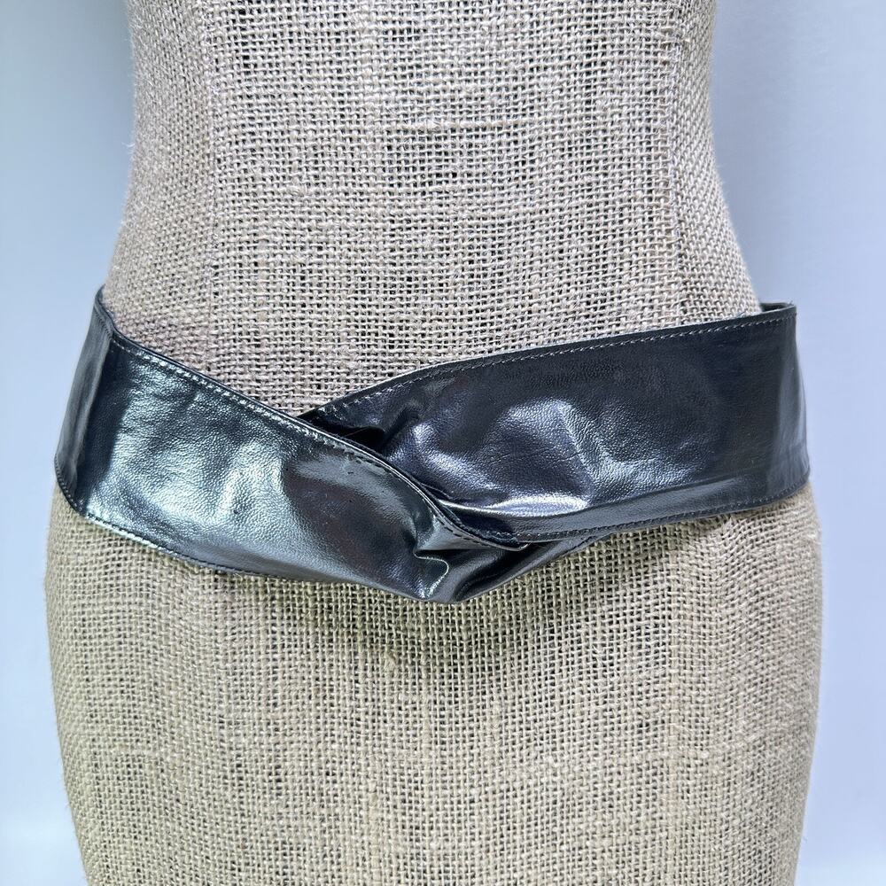 Vtg Milor Wrap Waist Belt Women ML Gunmetal Gray Metallic Leather Wide Hook Loop
